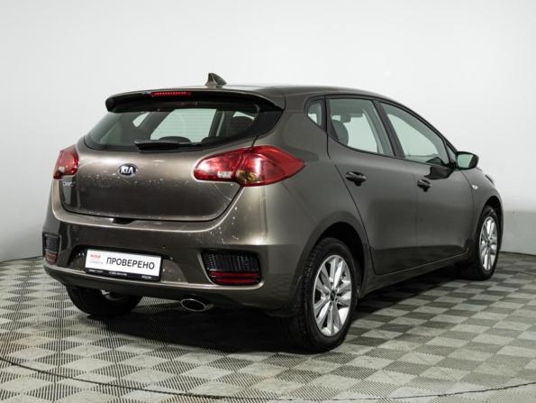 Kia Ceed II Рестайлинг с пробегом 2017 года, цена 1 099 000 рублей, 174100 км, хэтчбек, Автокод Объявления