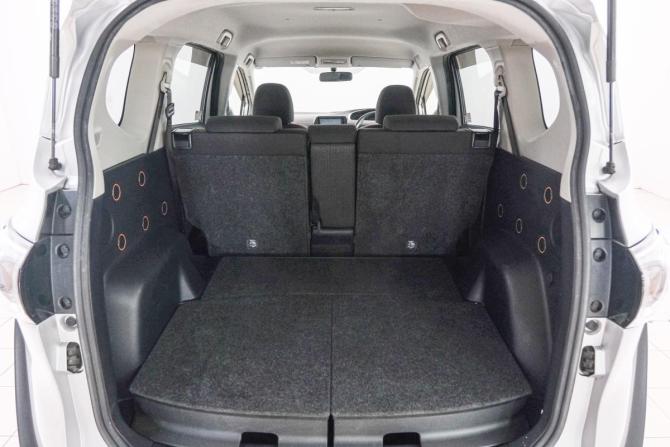 Toyota Sienta II Рестайлинг с пробегом 2019 года, цена 1 329 000 рублей, 109605 км, компактвэн, Автокод Объявления