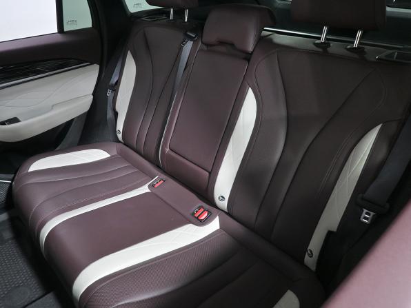 Geely Monjaro I Рестайлинг с пробегом 2024 года, цена 3 298 000 рублей, 25965 км, внедорожник, Автокод Объявления