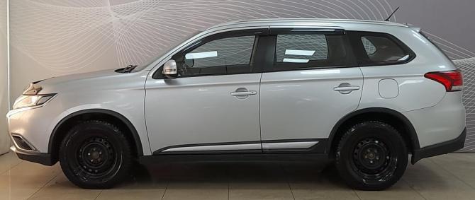 Mitsubishi Outlander III Рестайлинг 2 с пробегом 2016 года, цена 1 799 000 рублей, 170000 км, внедорожник, Автокод Объявления