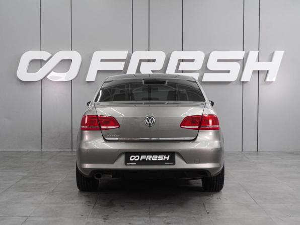 Volkswagen Passat B7 с пробегом 2013 года, цена 1 463 000 рублей, 195001 км, седан, Автокод Объявления