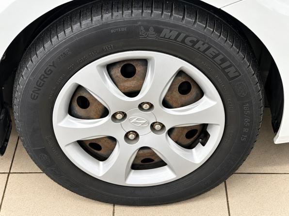 Hyundai Solaris I с пробегом 2014 года, цена 980 000 рублей, 121120 км, седан, Автокод Объявления
