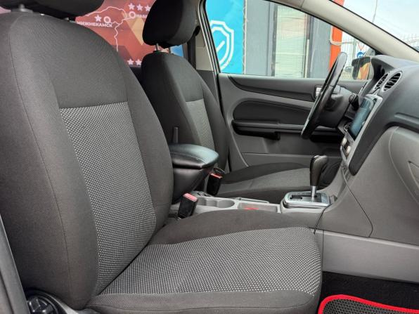 Ford Focus II Рестайлинг с пробегом 2010 года, цена 650 000 рублей, 177898 км, седан, Автокод Объявления
