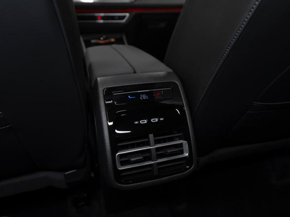 Volkswagen Tiguan III (China Market) с пробегом 2026 года, цена 4 890 000 рублей, 30 км, внедорожник, Автокод Объявления