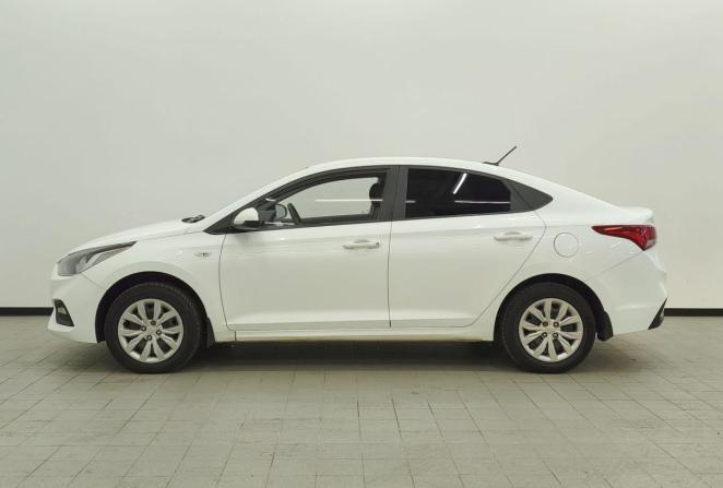 Hyundai Solaris II с пробегом 2018 года, цена 720 000 рублей, 223710 км, седан, Автокод Объявления