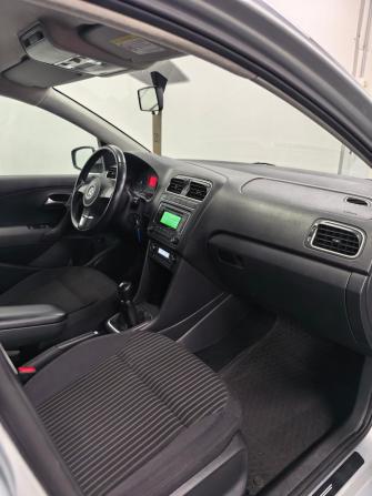 Volkswagen Polo V с пробегом 2013 года, цена 550 000 рублей, 220000 км, седан, Автокод Объявления