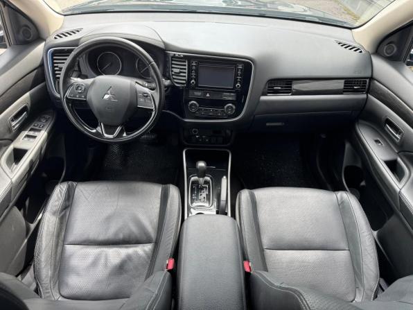 Mitsubishi Outlander III Рестайлинг 2 с пробегом 2017 года, цена 1 579 000 рублей, 185050 км, внедорожник, Автокод Объявления