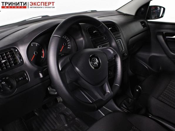 Volkswagen Polo V Рестайлинг с пробегом 2015 года, цена 947 000 рублей, 216449 км, седан, Автокод Объявления