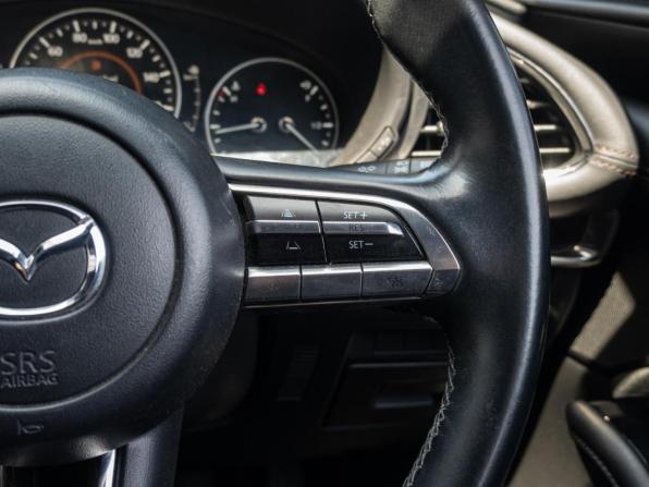 Mazda 3 IV (BP) с пробегом 2021 года, цена 1 910 000 рублей, 106204 км, хэтчбек, Автокод Объявления