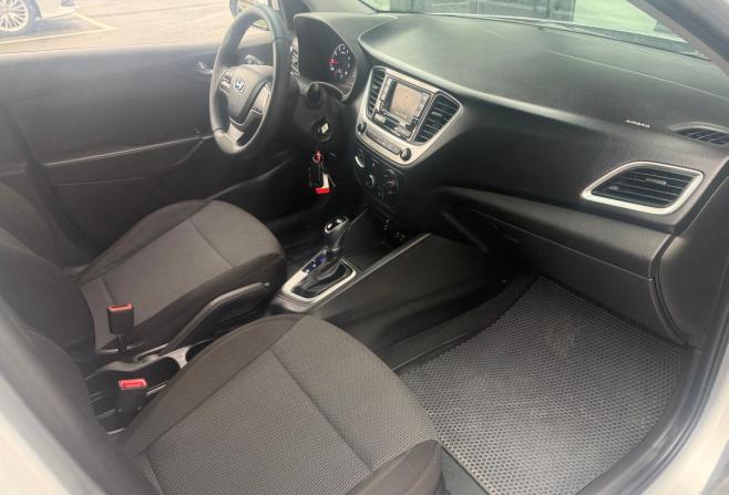 Hyundai Solaris II с пробегом 2018 года, цена 1 250 000 рублей, 91000 км, седан, Автокод Объявления