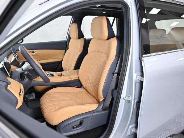 Geely Galaxy Starship 7 с пробегом 2025 года, цена 3 149 000 рублей, 49 км, внедорожник, Автокод Объявления