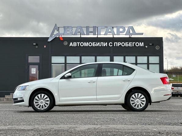 Skoda Octavia III (A7) Рестайлинг с пробегом 2018 года, цена 1 830 000 рублей, 72138 км, лифтбек, Автокод Объявления