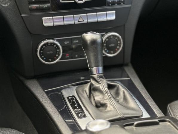 Mercedes-Benz C-Класс III (W204) Рестайлинг с пробегом 2012 года, цена 1 350 000 рублей, 207072 км, седан, Автокод Объявления