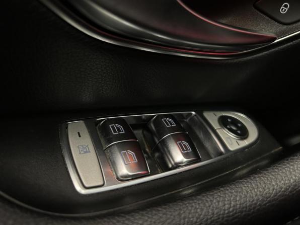 Mercedes-Benz E-Класс V (W213 S213 C238) с пробегом 2019 года, цена 3 850 000 рублей, 89001 км, седан, Автокод Объявления