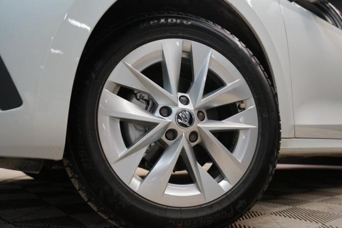 Skoda Octavia IV (A8) с пробегом 2021 года, цена 2 299 000 рублей, 113000 км, лифтбек, Автокод Объявления