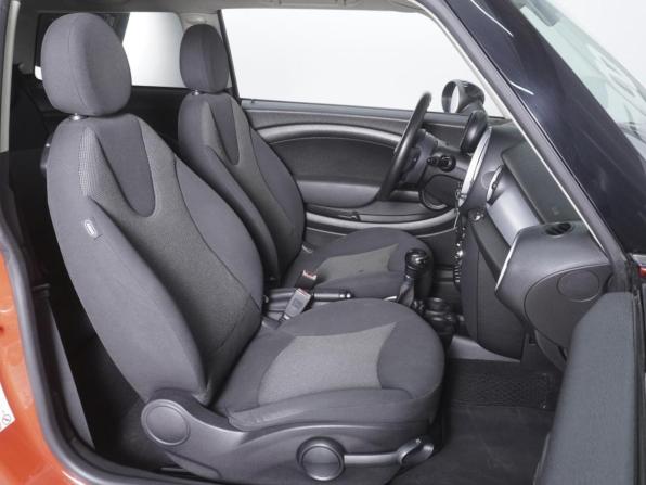 Mini Hatch II (R56) Рестайлинг с пробегом 2013 года, цена 1 270 000 рублей, 111120 км, хэтчбек, Автокод Объявления