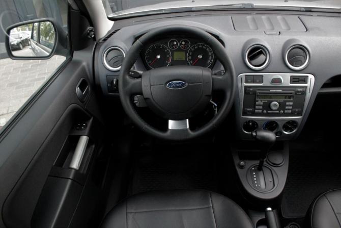 Ford Fusion I Рестайлинг с пробегом 2011 года, цена 845 000 рублей, 75550 км, хэтчбек, Автокод Объявления