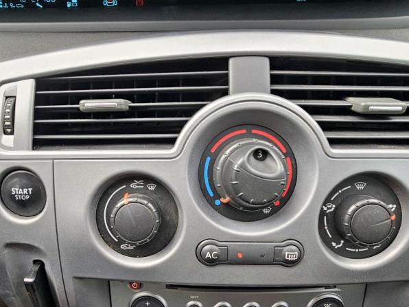Renault Scenic II Рестайлинг с пробегом 2009 года, цена 545 000 рублей, 147852 км, компактвэн, Автокод Объявления