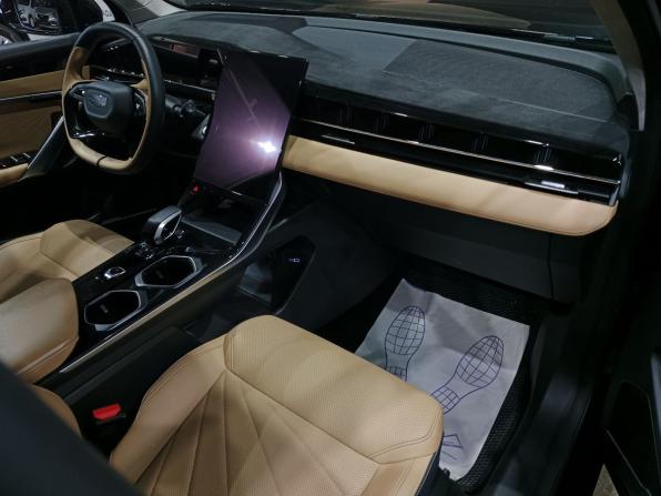 Geely Atlas II с пробегом 2024 года, цена 2 345 000 рублей, 51000 км, внедорожник, Автокод Объявления