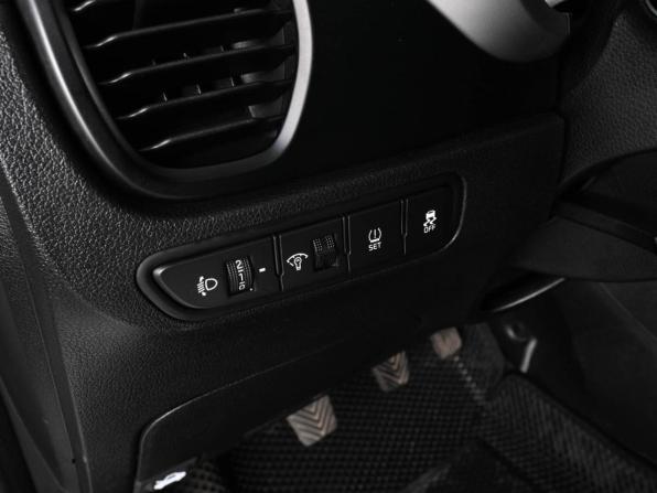 Kia Rio IV Рестайлинг с пробегом 2021 года, цена 1 599 000 рублей, 108977 км, хэтчбек, Автокод Объявления