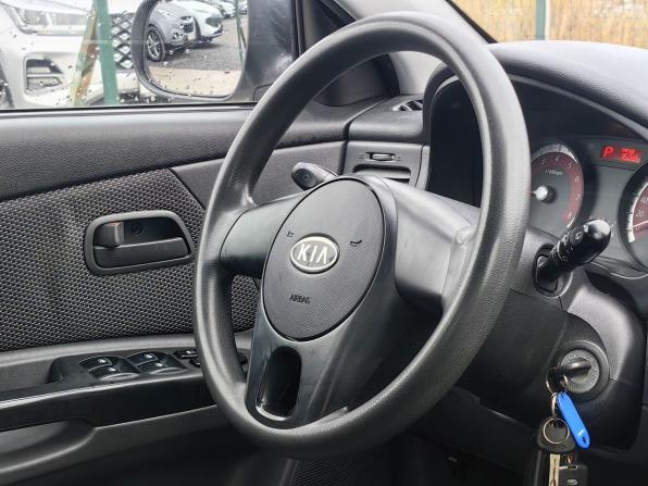 Kia Rio II Рестайлинг с пробегом 2010 года, цена 679 000 рублей, 133000 км, хэтчбек, Автокод Объявления