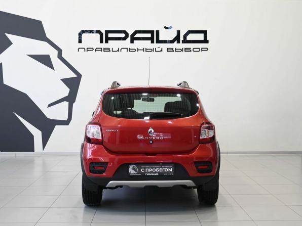 Renault Sandero II с пробегом 2016 года, цена 989 900 рублей, 103000 км, хэтчбек, Автокод Объявления