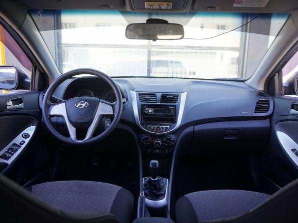 Hyundai Solaris I с пробегом 2011 года, цена 580 000 рублей, 246980 км, седан, Автокод Объявления
