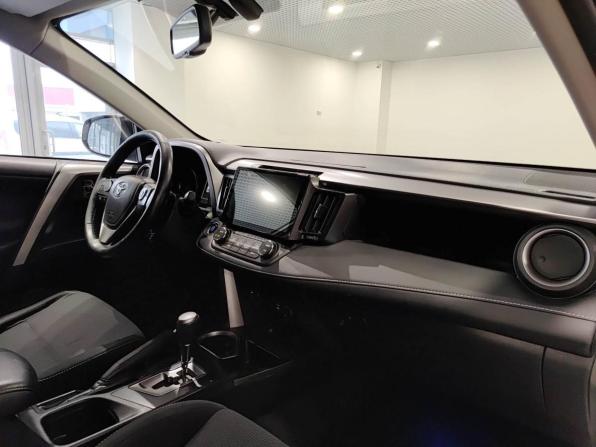 Toyota RAV4 IV (XA40) Рестайлинг с пробегом 2017 года, цена 2 160 000 рублей, 271482 км, внедорожник, Автокод Объявления