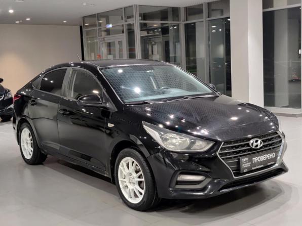 Hyundai Solaris II с пробегом 2018 года, цена 1 325 000 рублей, 175381 км, седан, Автокод Объявления