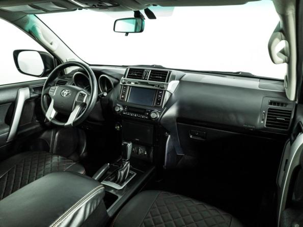 Toyota Land Cruiser Prado 150 Series Рестайлинг 1 с пробегом 2013 года, цена 2 799 777 рублей, 294607 км, внедорожник, Автокод Объявления