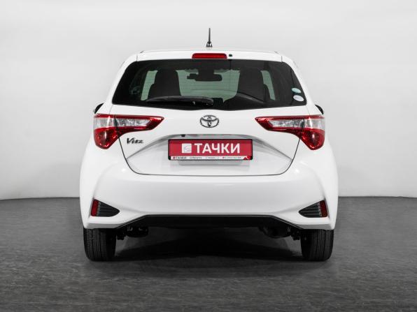 Toyota Vitz III (XP130) Рестайлинг 2 с пробегом 2017 года, цена 829 500 рублей, 142377 км, хэтчбек, Автокод Объявления