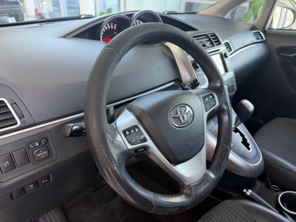 Toyota Verso I Рестайлинг с пробегом 2013 года, цена 1 450 000 рублей, 197493 км, компактвэн, Автокод Объявления