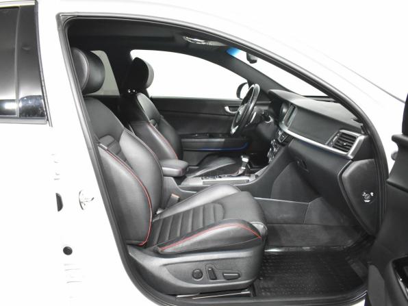 Kia Optima IV Рестайлинг с пробегом 2019 года, цена 2 550 000 рублей, 106896 км, седан, Автокод Объявления