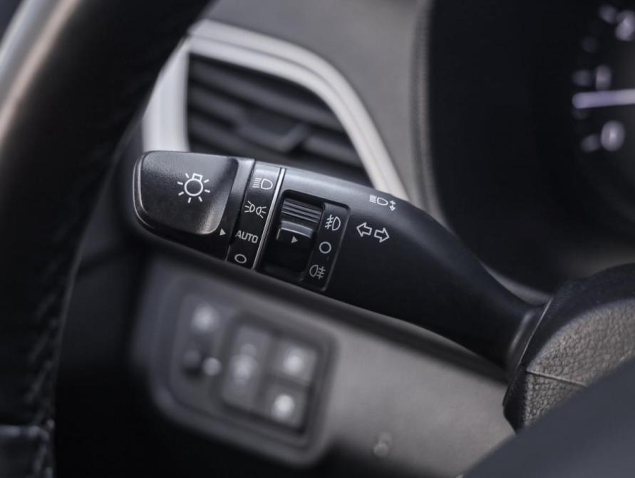Hyundai Solaris II Санкт-Петербург  - изображение 19