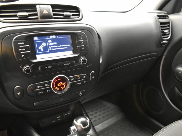 Kia Soul II Рестайлинг с пробегом 2018 года, цена 1 590 000 рублей, 101000 км, хэтчбек, Автокод Объявления