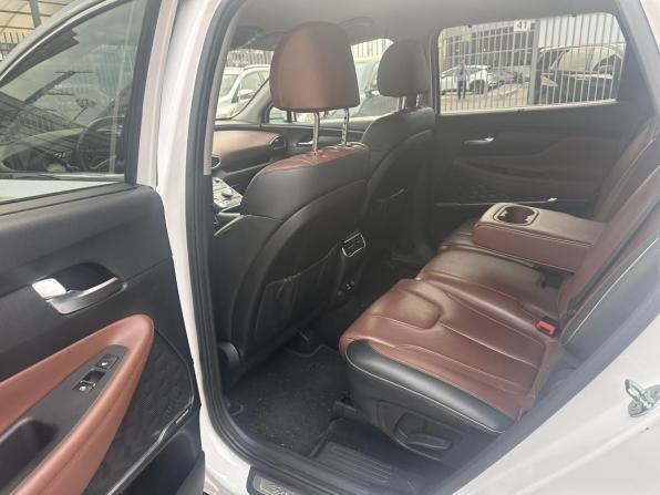 Hyundai Santa Fe IV Рестайлинг с пробегом 2021 года, цена 3 199 000 рублей, 84562 км, внедорожник, Автокод Объявления