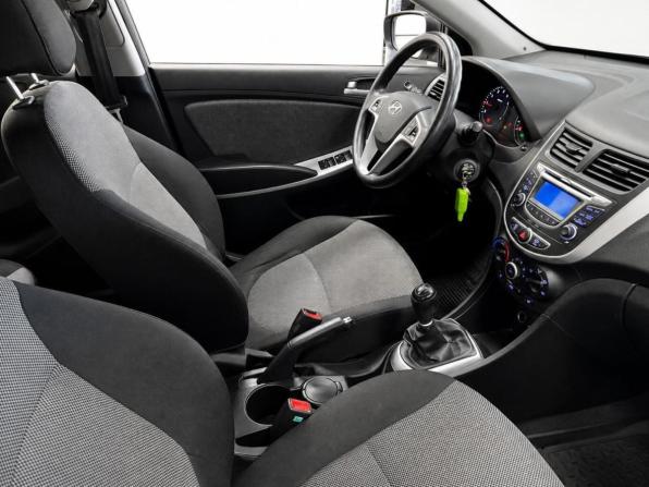 Hyundai Solaris I с пробегом 2013 года, цена 790 000 рублей, 91893 км, хэтчбек, Автокод Объявления