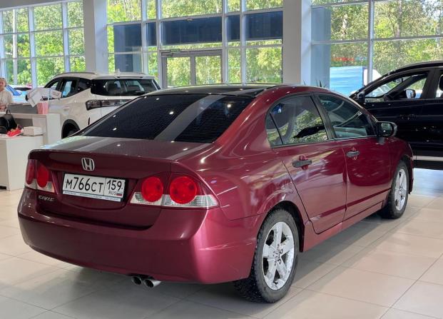 Honda Civic VIII Рестайлинг с пробегом 2009 года, цена 495 000 рублей, 165384 км, седан, Автокод Объявления