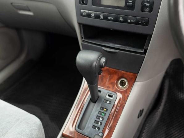Toyota Corolla IX (E120 E130) с пробегом 2000 года, цена 600 000 рублей, 301531 км, седан, Автокод Объявления