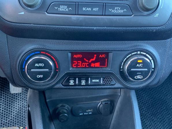 Kia Rio III с пробегом 2012 года, цена 930 000 рублей, 55300 км, хэтчбек, Автокод Объявления