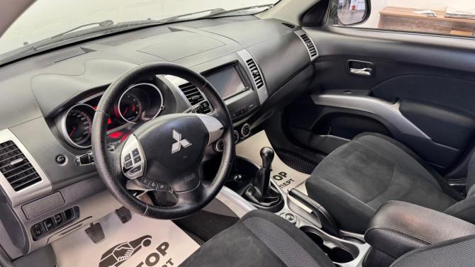 Mitsubishi Outlander II с пробегом 2008 года, цена 790 000 рублей, 232000 км, внедорожник, Автокод Объявления