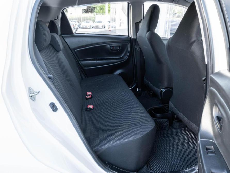 Toyota Vitz III (XP130) Рестайлинг 2 Ставрополь  - изображение 9