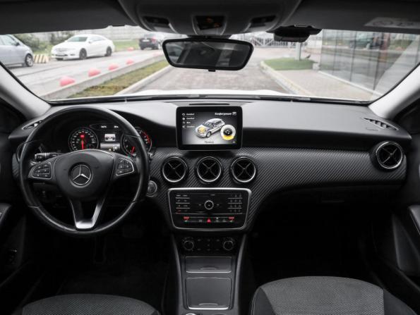 Mercedes-Benz GLA I (X156) Рестайлинг с пробегом 2018 года, цена 2 299 000 рублей, 75607 км, внедорожник, Автокод Объявления