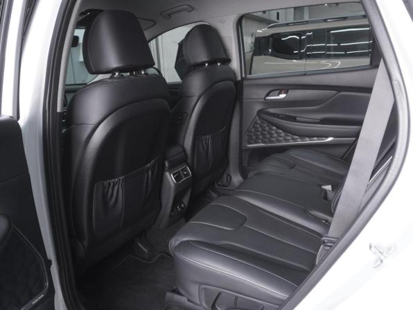 Hyundai Santa Fe IV Рестайлинг с пробегом 2021 года, цена 4 559 000 рублей, 80783 км, внедорожник, Автокод Объявления