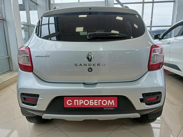 Renault Sandero II Рестайлинг с пробегом 2019 года, цена 853 000 рублей, 60000 км, хэтчбек, Автокод Объявления
