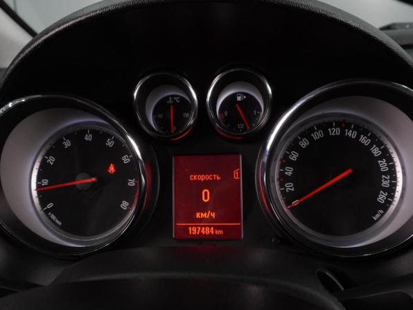 Opel Astra J Рестайлинг с пробегом 2013 года, цена 874 000 рублей, 197484 км, седан, Автокод Объявления