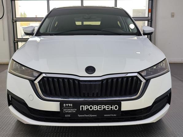 Skoda Octavia IV (A8) с пробегом 2021 года, цена 2 199 000 рублей, 93000 км, лифтбек, Автокод Объявления