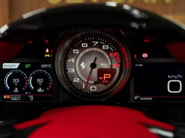 Ferrari 812 с пробегом 2020 года, цена 46 316 000 рублей, 3484 км, родстер, Автокод Объявления