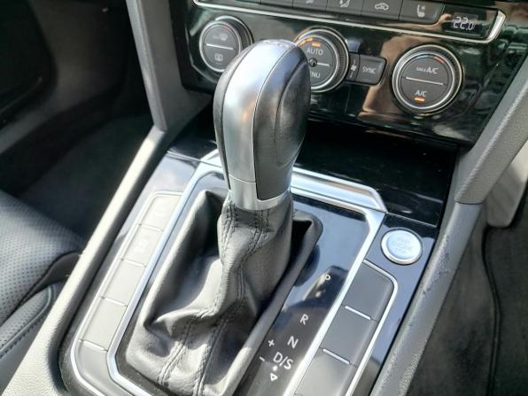 Volkswagen Passat B8 с пробегом 2015 года, цена 1 602 300 рублей, 187943 км, универсал, Автокод Объявления