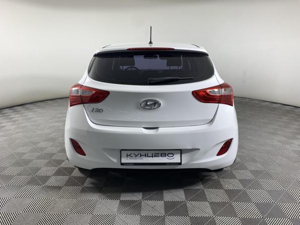 Hyundai i30 II Рестайлинг с пробегом 2015 года, цена 799 000 рублей, 202491 км, хэтчбек, Автокод Объявления